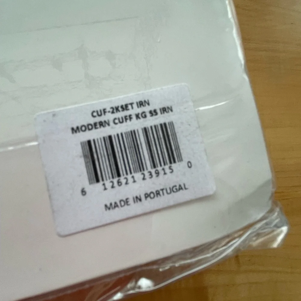 Brand new- Peacock Alley King MODERN CUFF SATEEN SHEET SET- Iron/White
